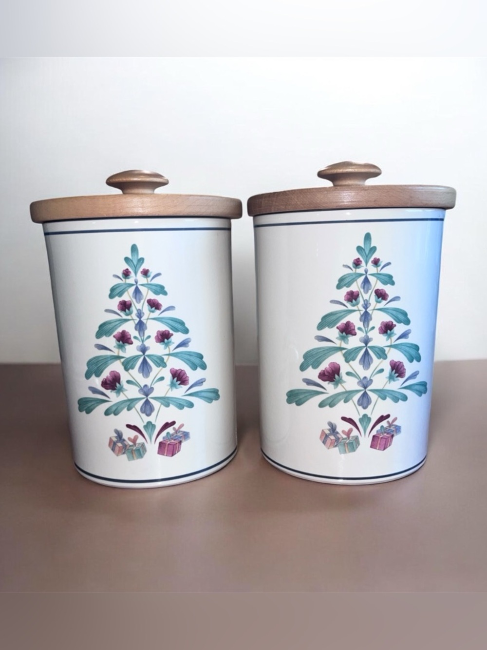 Lenox Poppies on Blue Christmas Cookie Jars With Wood Lid Set of 2 EUC Vintage